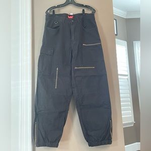 Baggy black Supreme cargo pants. Very lose and comfortable(to me)